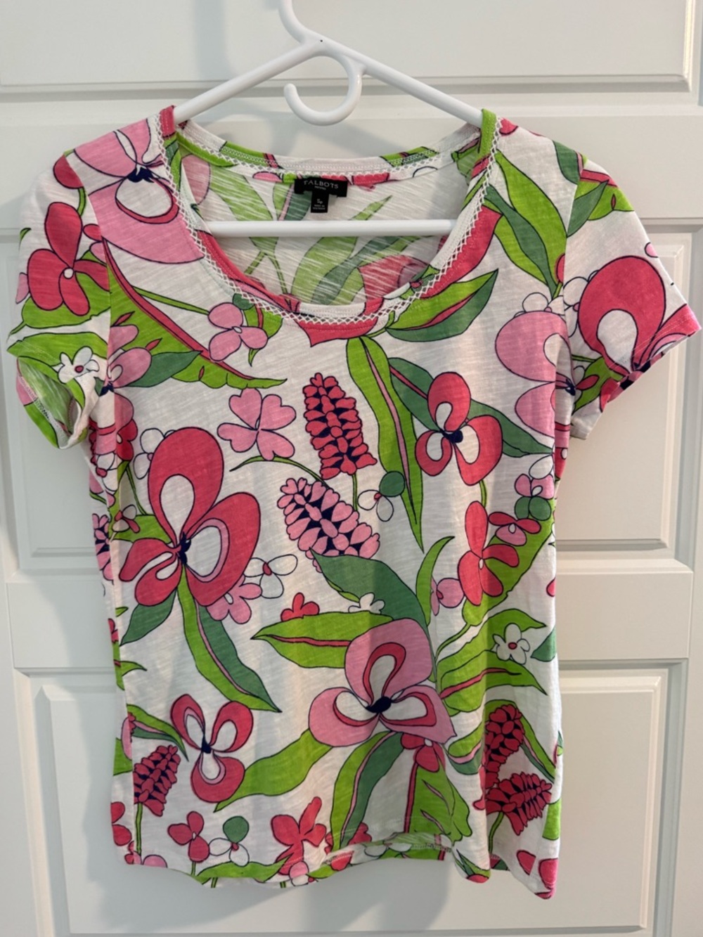 Talbots Flowered 100% Cotton T-Shirt with Lace Neck Detail, Size Small Petite